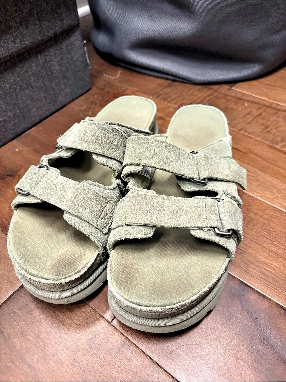 UGG Goldencoast Strap Slide Green Platform Buckle Sandals